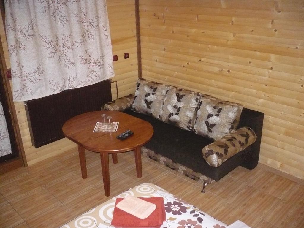 Guest House Chobaka Trigrad Habitación foto