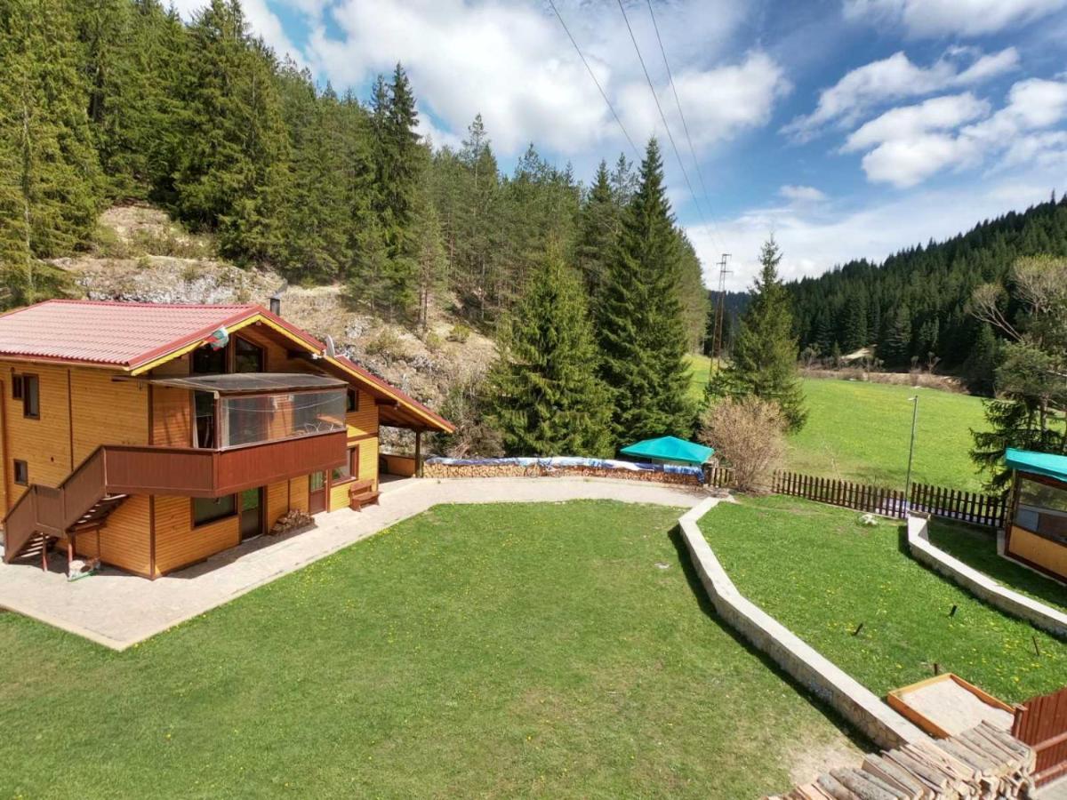 Guest House Chobaka Trigrad Exterior foto